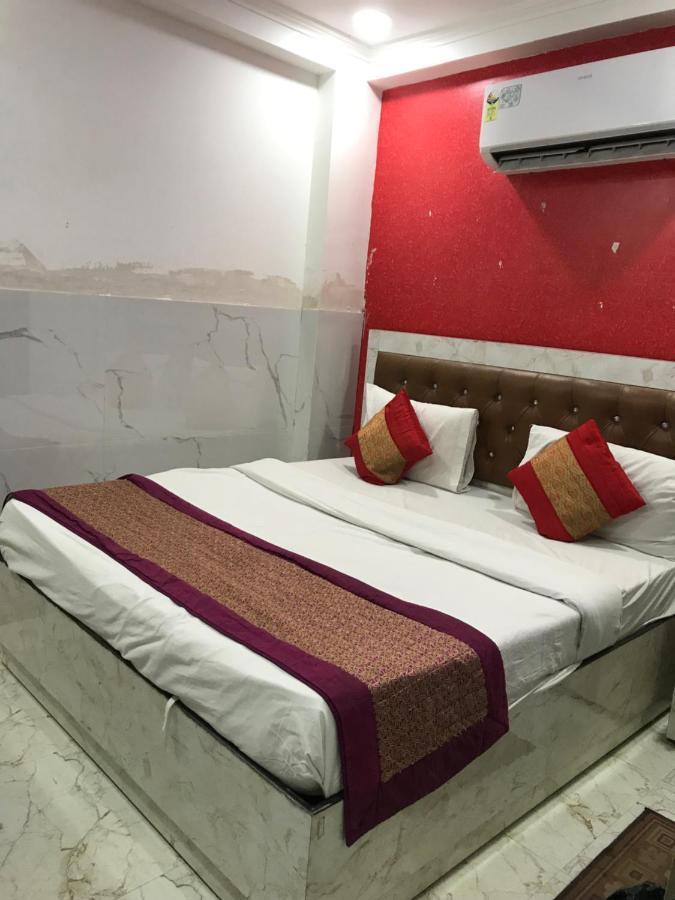 ניו דלהי Hotel O Kanak Palace מראה חיצוני תמונה