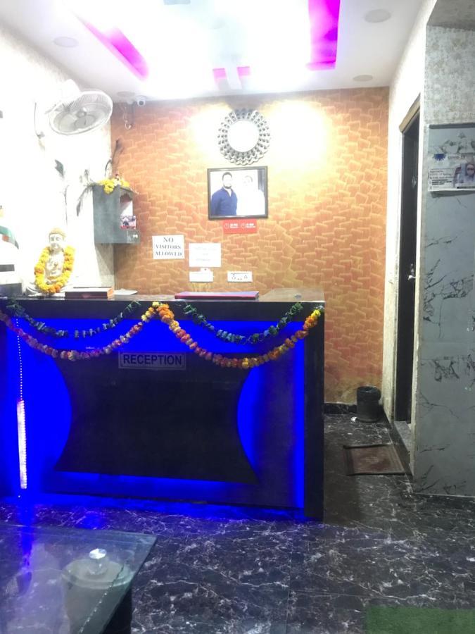 ניו דלהי Hotel O Kanak Palace מראה חיצוני תמונה