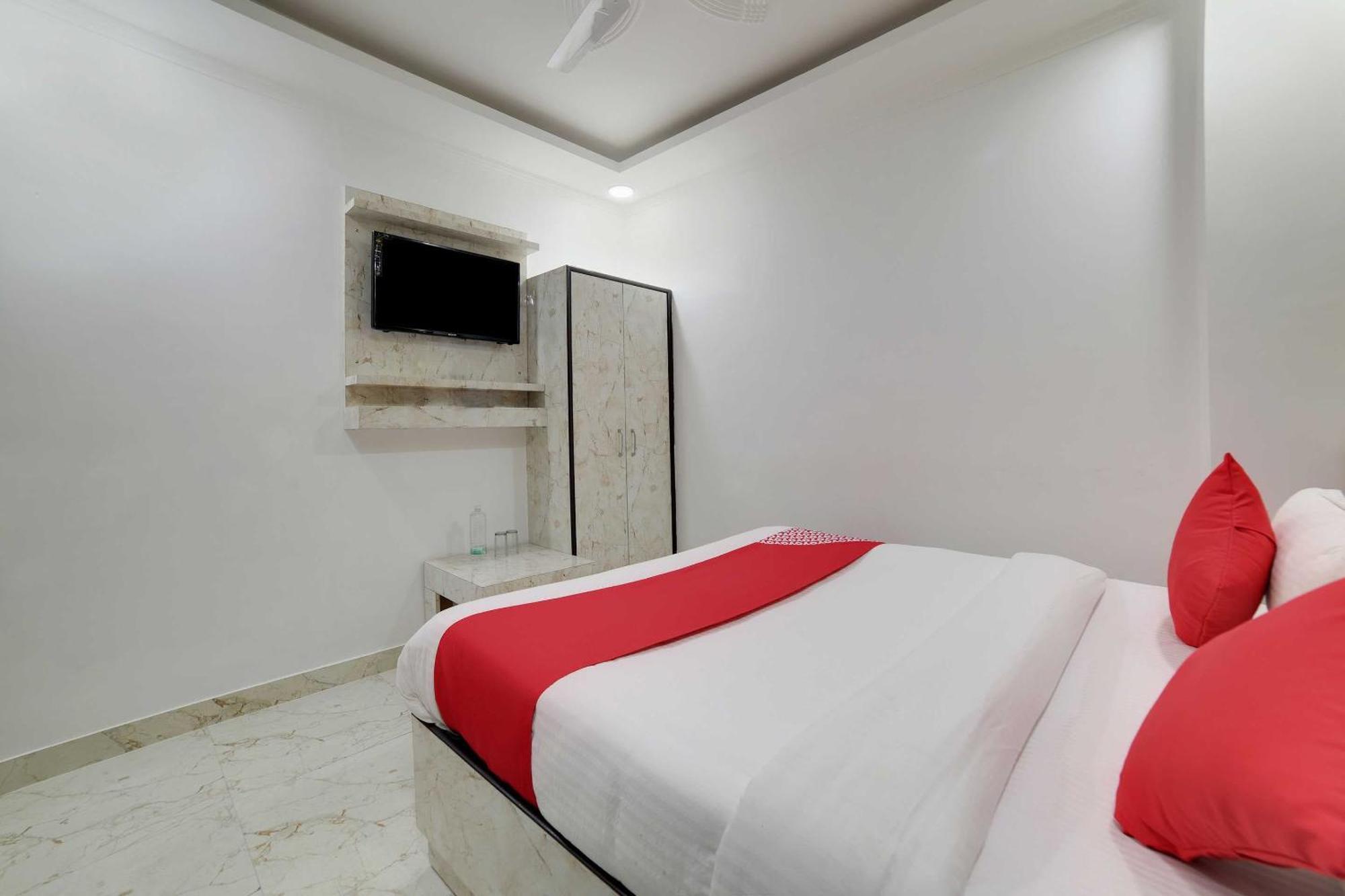 ניו דלהי Hotel O Kanak Palace מראה חיצוני תמונה
