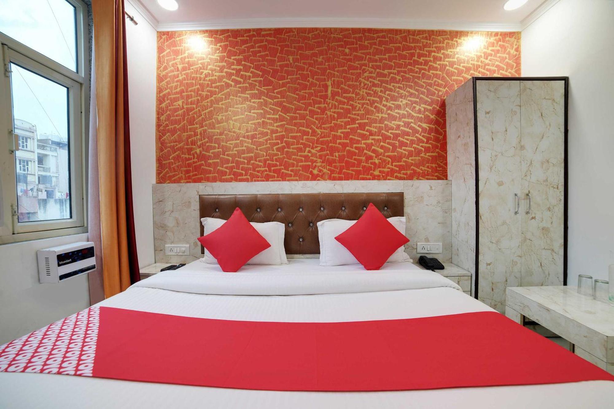 ניו דלהי Hotel O Kanak Palace מראה חיצוני תמונה