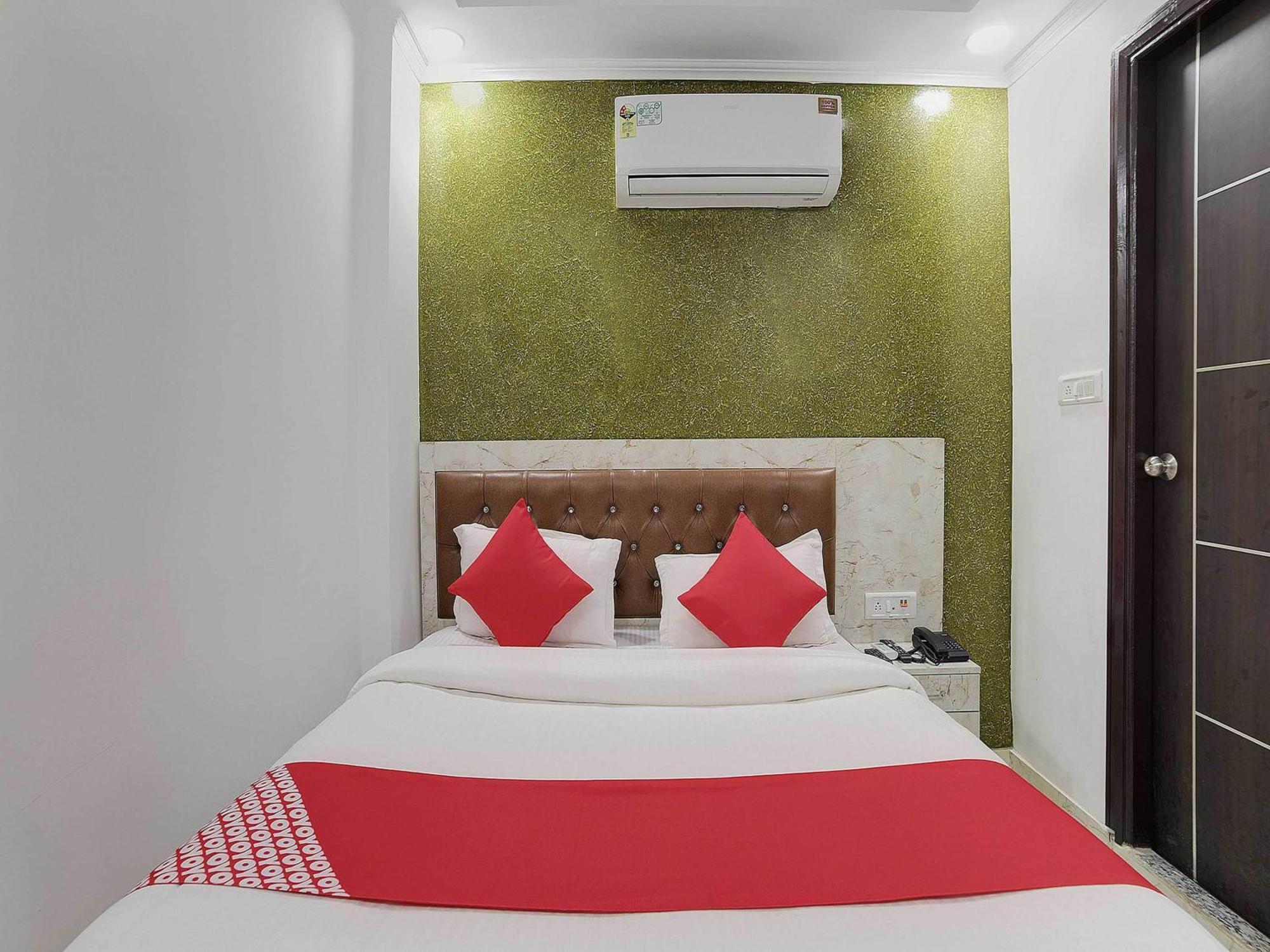 ניו דלהי Hotel O Kanak Palace מראה חיצוני תמונה