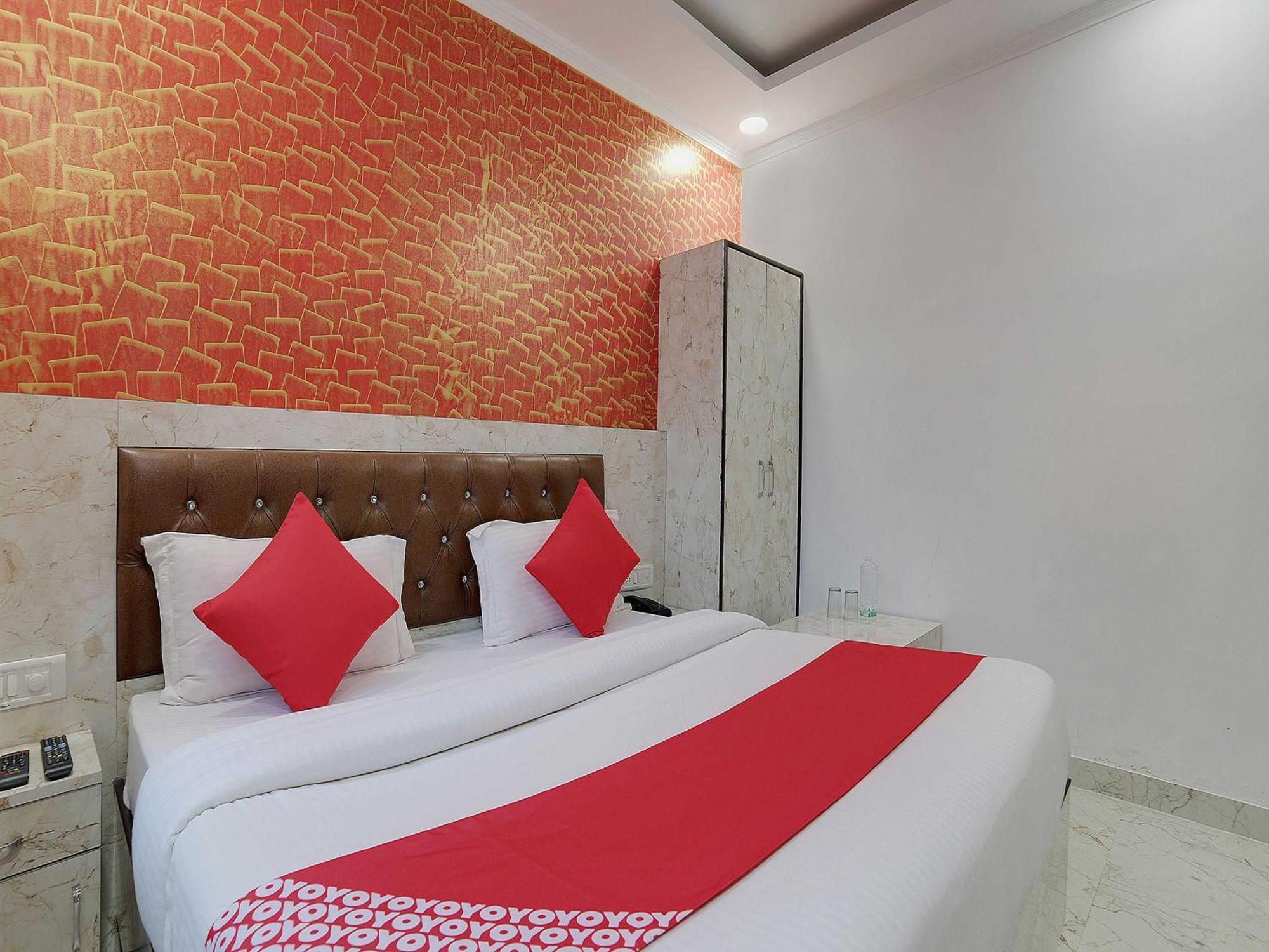 ניו דלהי Hotel O Kanak Palace מראה חיצוני תמונה