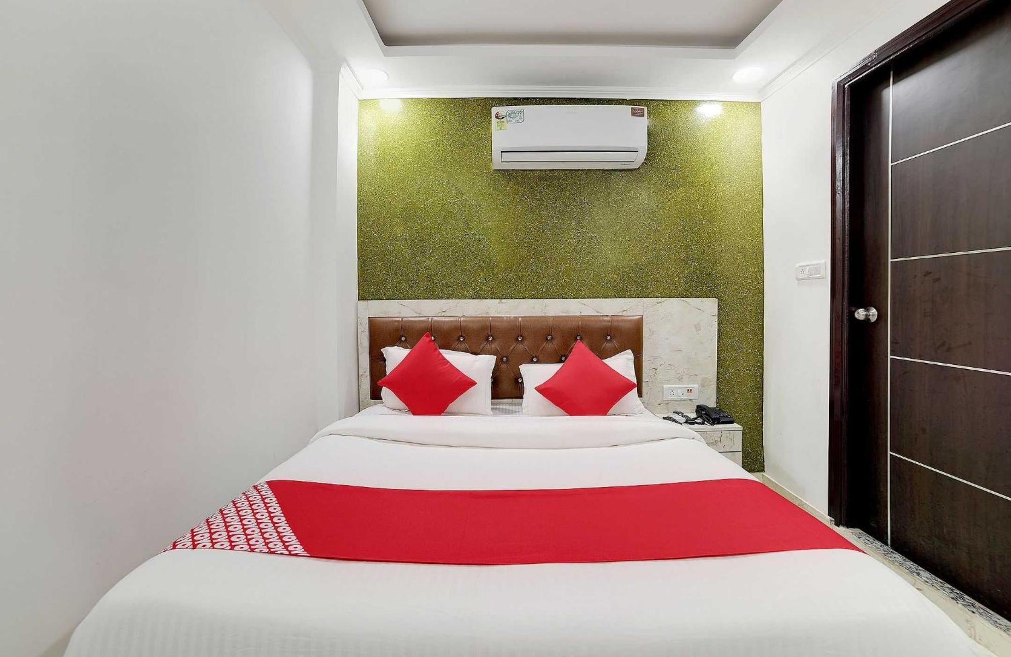 ניו דלהי Hotel O Kanak Palace מראה חיצוני תמונה