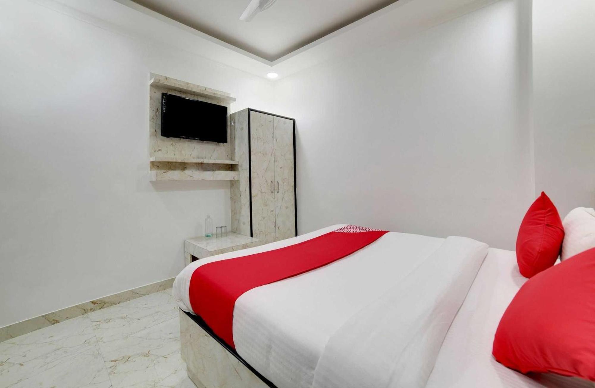 ניו דלהי Hotel O Kanak Palace מראה חיצוני תמונה